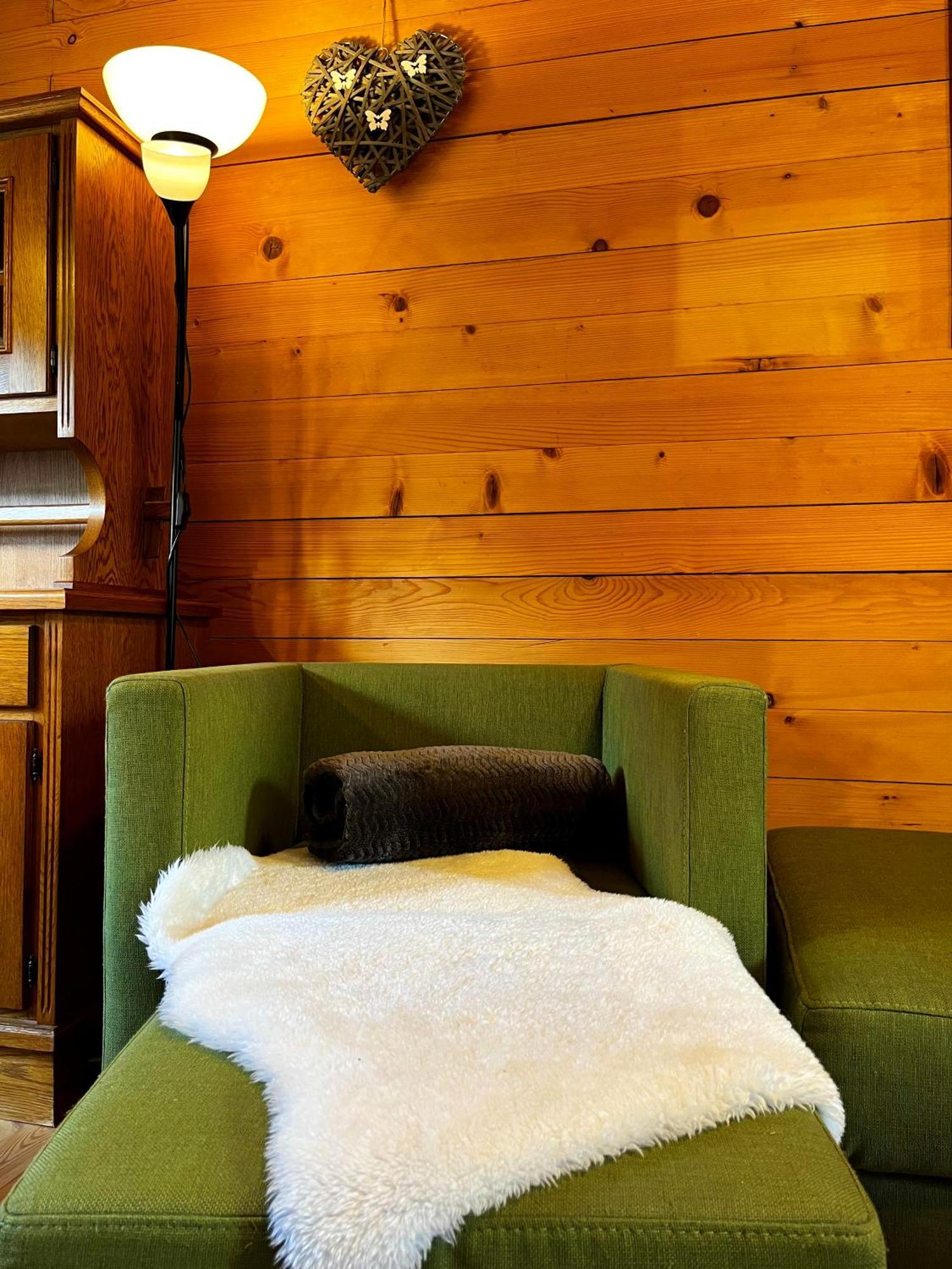 Chalets Zoehrer - Wohnen Am Wasser Weissensee Ngoại thất bức ảnh