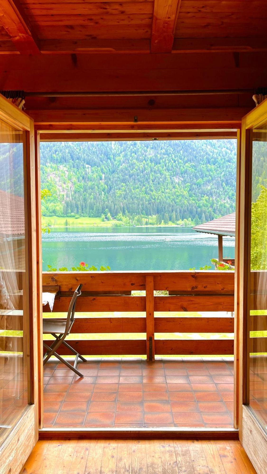 Chalets Zoehrer - Wohnen Am Wasser Weissensee Ngoại thất bức ảnh