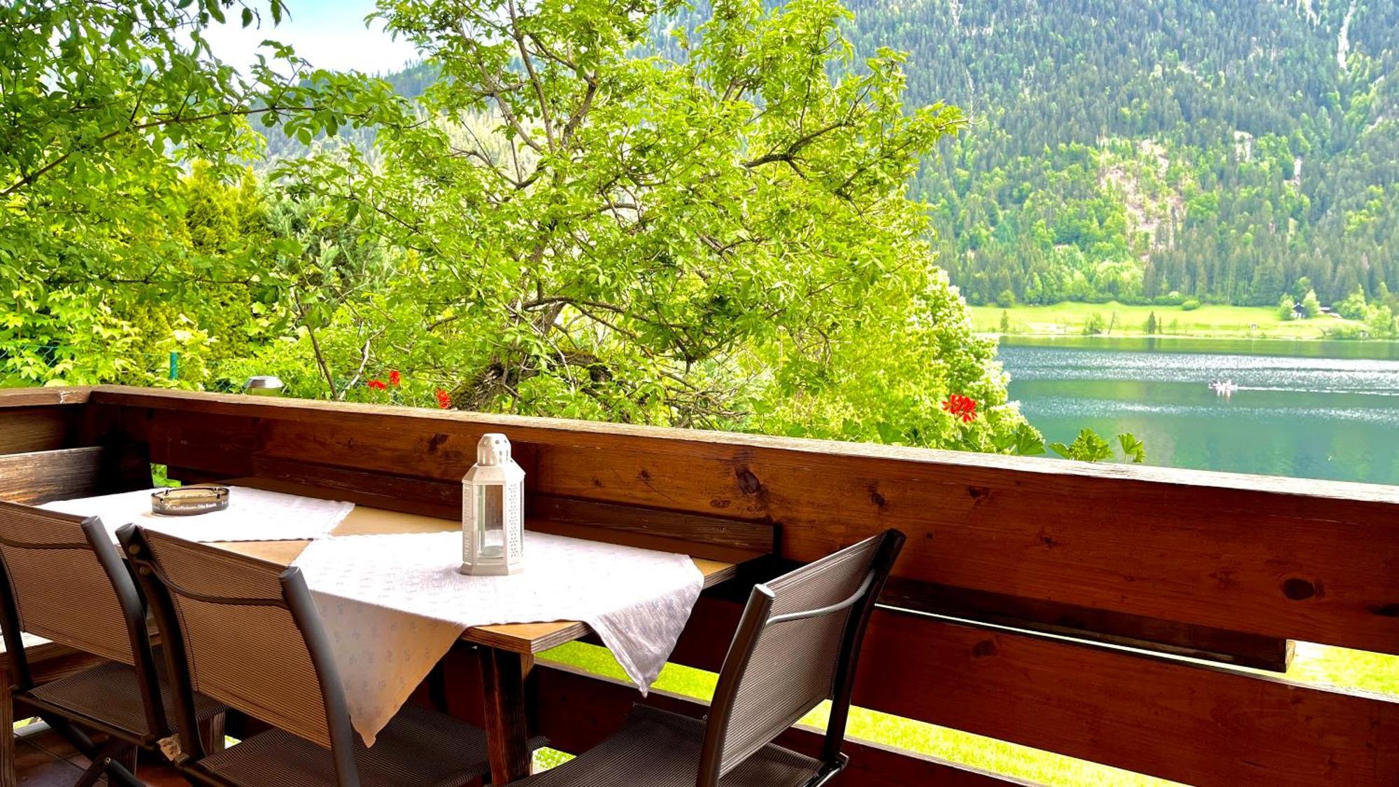 Chalets Zoehrer - Wohnen Am Wasser Weissensee Ngoại thất bức ảnh