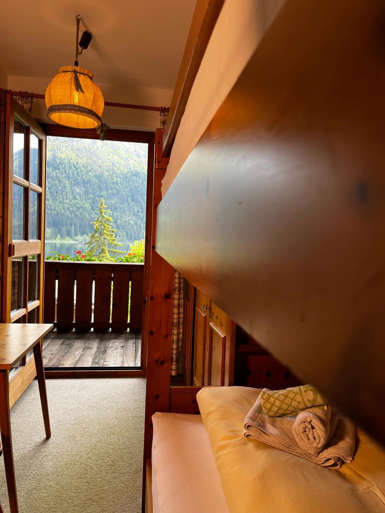 Chalets Zoehrer - Wohnen Am Wasser Weissensee Ngoại thất bức ảnh