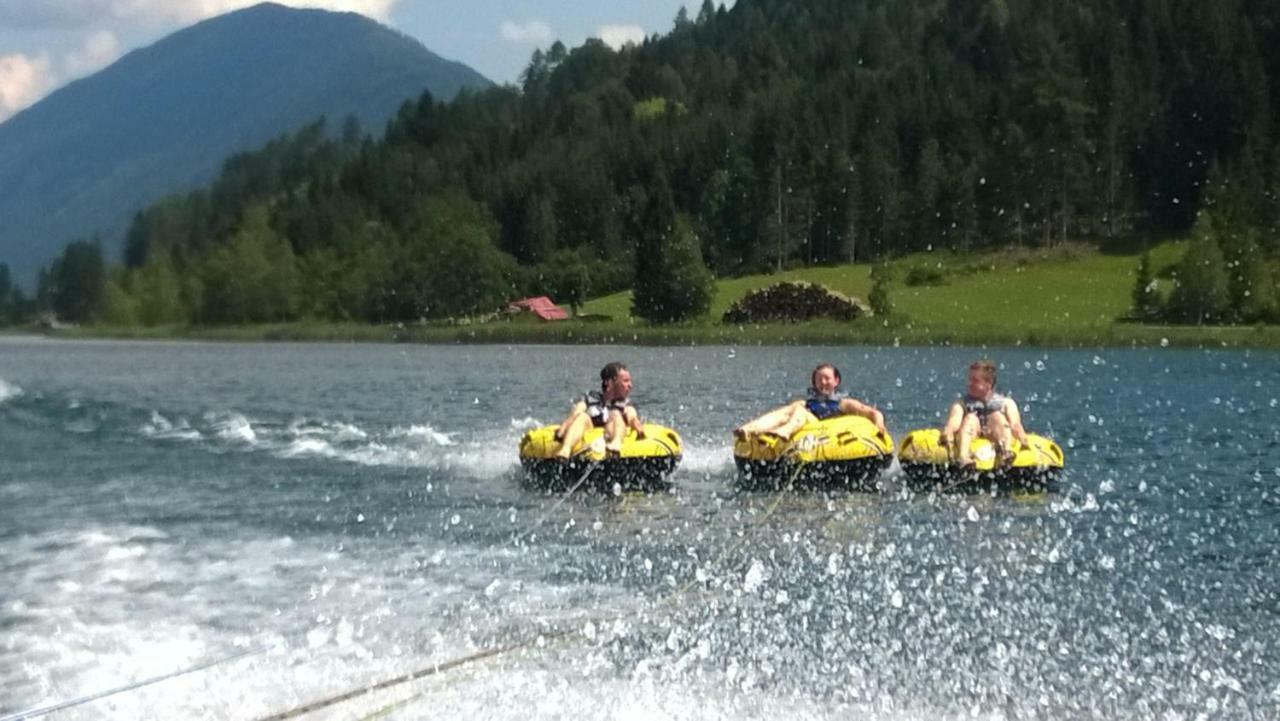 Chalets Zoehrer - Wohnen Am Wasser Weissensee Ngoại thất bức ảnh